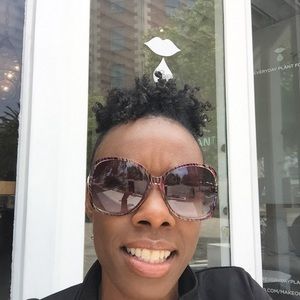 Meet your Posher, Sherrie